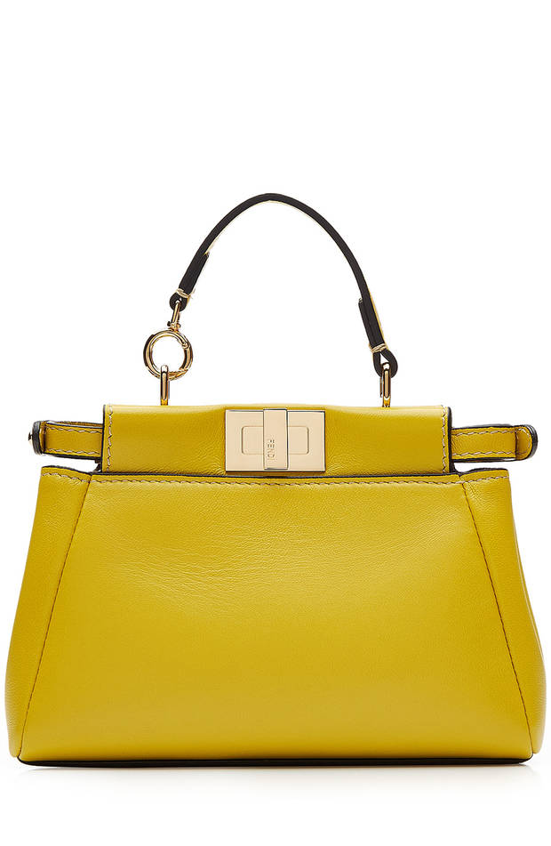 15_bolsos_tendencia_apenas_cabe_el_movil_fendi