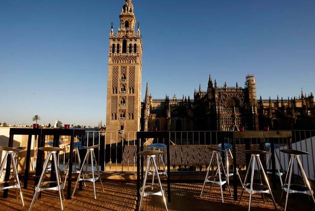 7-terrazas-que-no-pueden-faltar-en-tu-agenda-estival-hotel-eme-sevilla