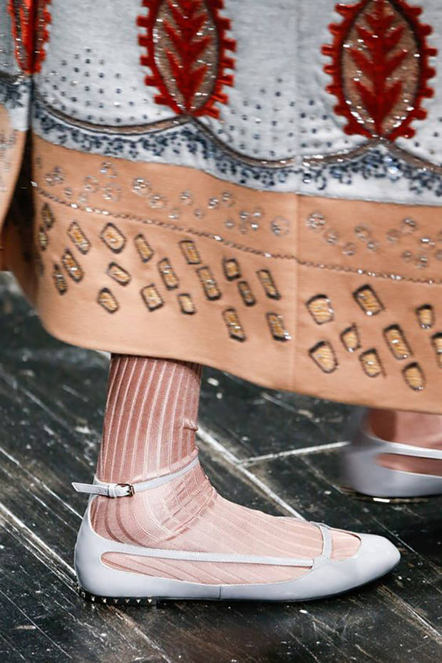 calcetines-valentino-imagen-5