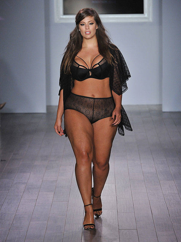 Curvy_modelos_AshleyGraham