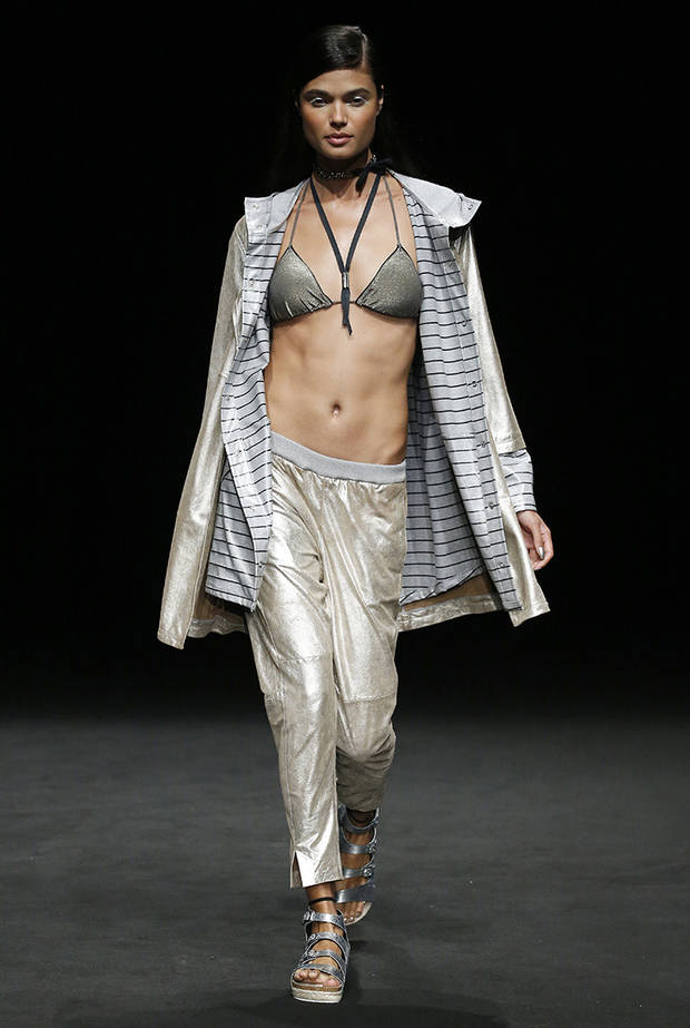 DESFILE 080 TCN 4