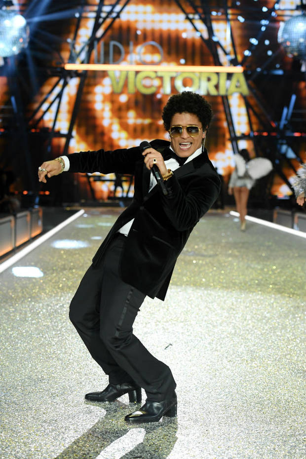 desfile-vs-bruno-mars