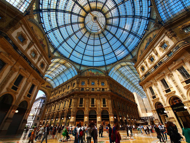 fashion weeks milan galeria
