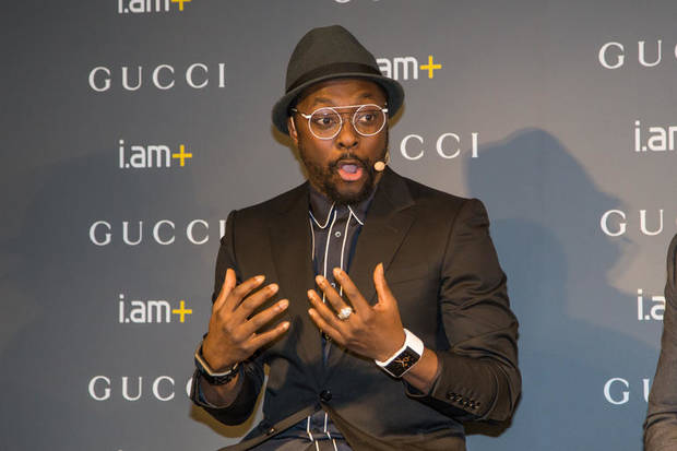 la-moda-se-introdujo-mundo-la-tecnologia-smartband-will-i-am-gucci-baselworld