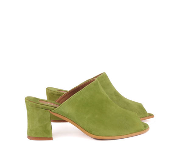 lo-must-glam-las-15-sandalias-fetiche-este-verano-about-arianne
