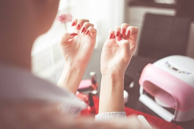 manicura-de-verdad-esto-me-favorece-formas-unas-manicura-proceso