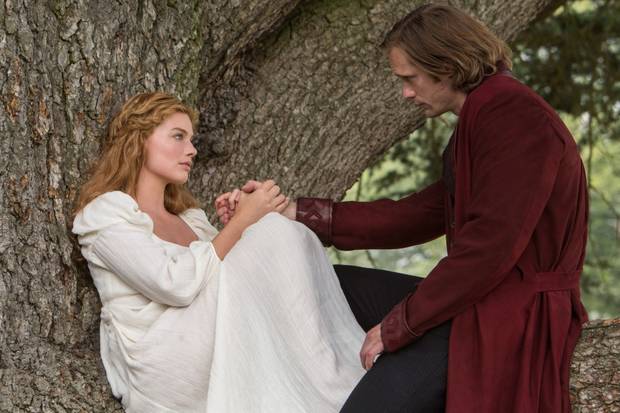 margot-robbie-y-la-leyenda-de-tarzan-en-5-looks-de-jorge-vazquez_peli