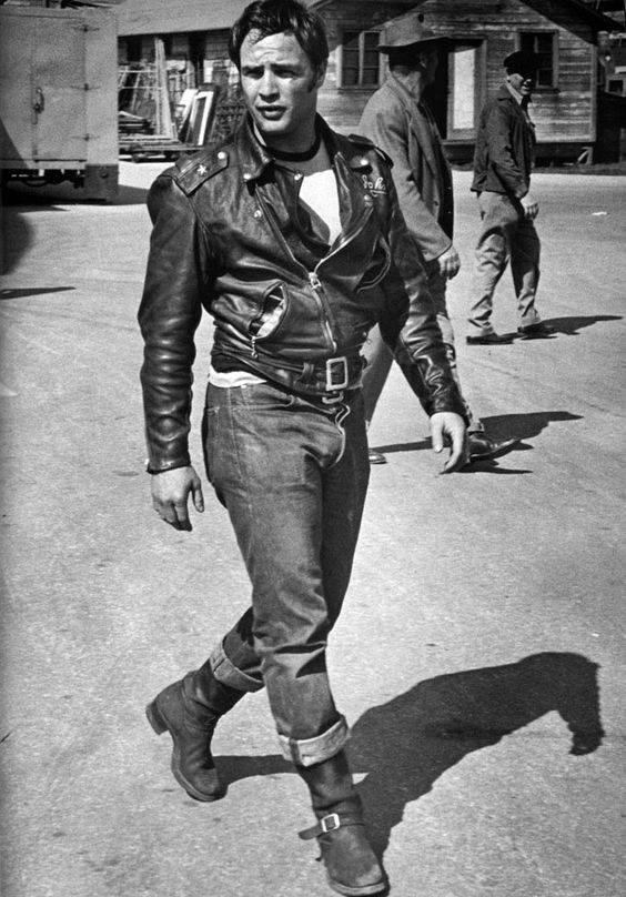 marlon_brando_chaqueta_cuero_perfecto