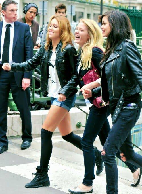 miley_cyrus_chaqueta_cuero_perfecto
