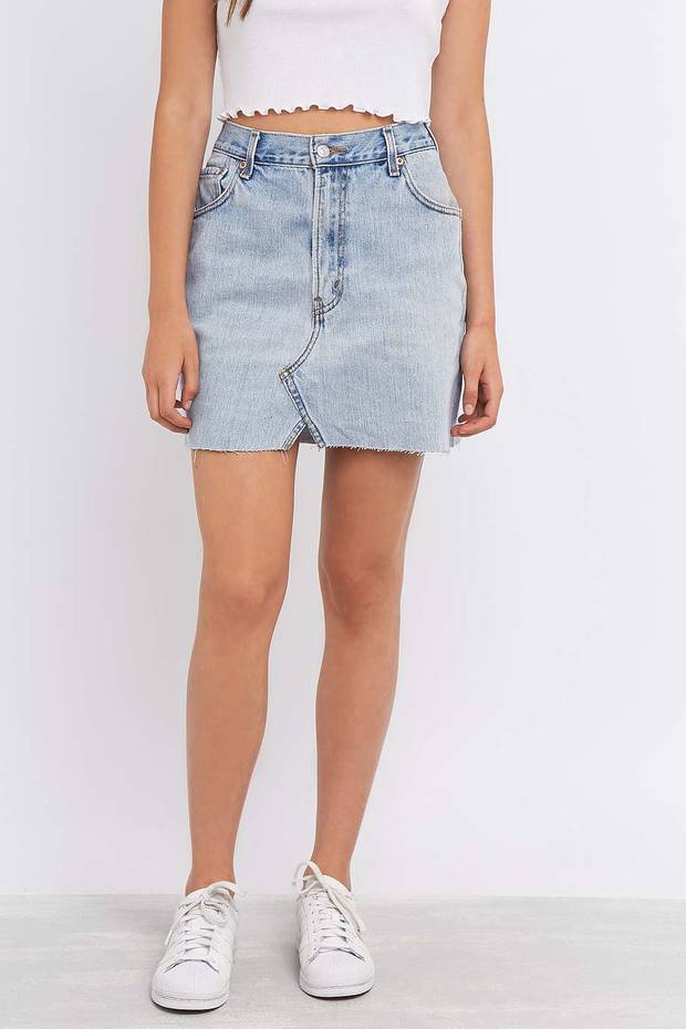 mini-falda-vaquera-clasico-verano-levis