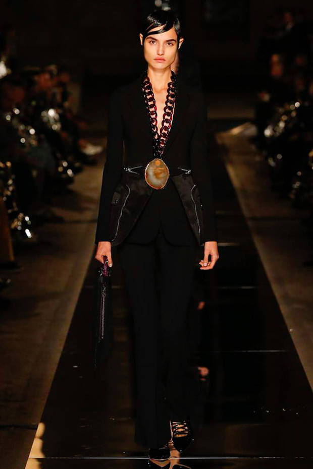 paris_fashion_week_looks_amancio_givenchy_