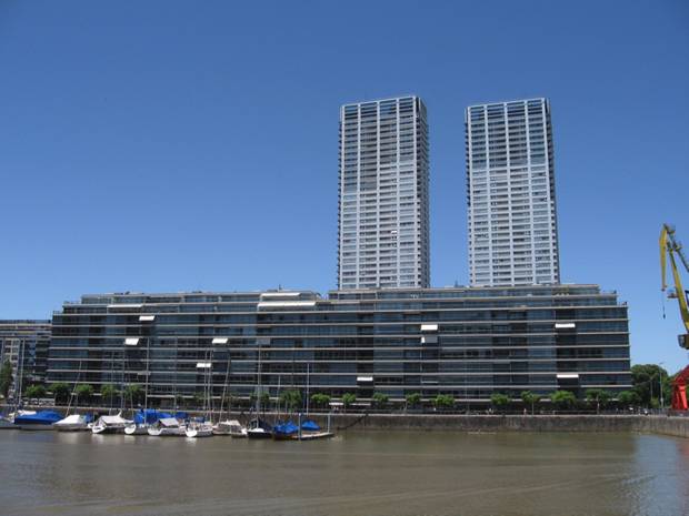 Paseo verano por Buenos Aires_arquitectura moderna puerto