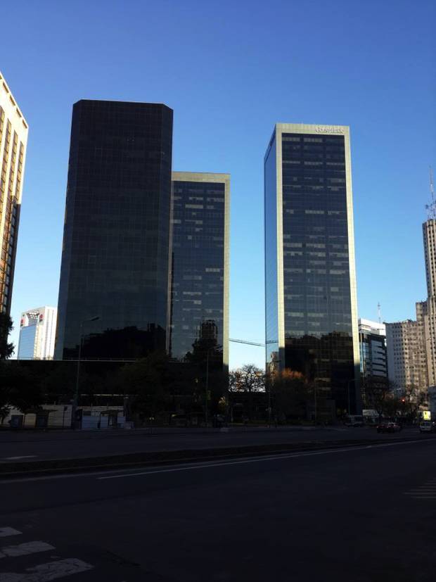 Paseo verano por Buenos Aires_moderna_torres catalinas