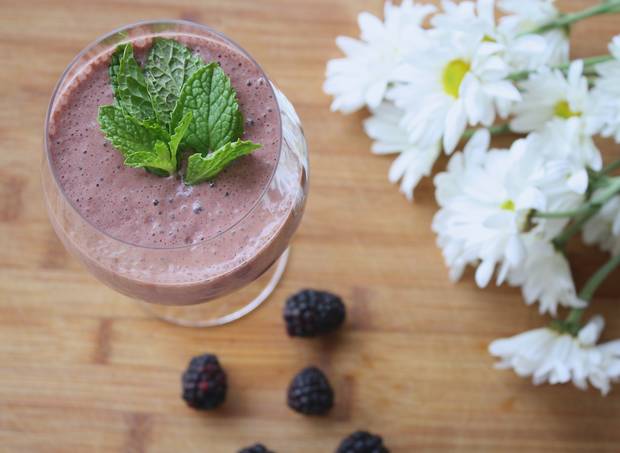 recetas-batidos-superfoods-perfectos-operacion-bikini-batido_rosa