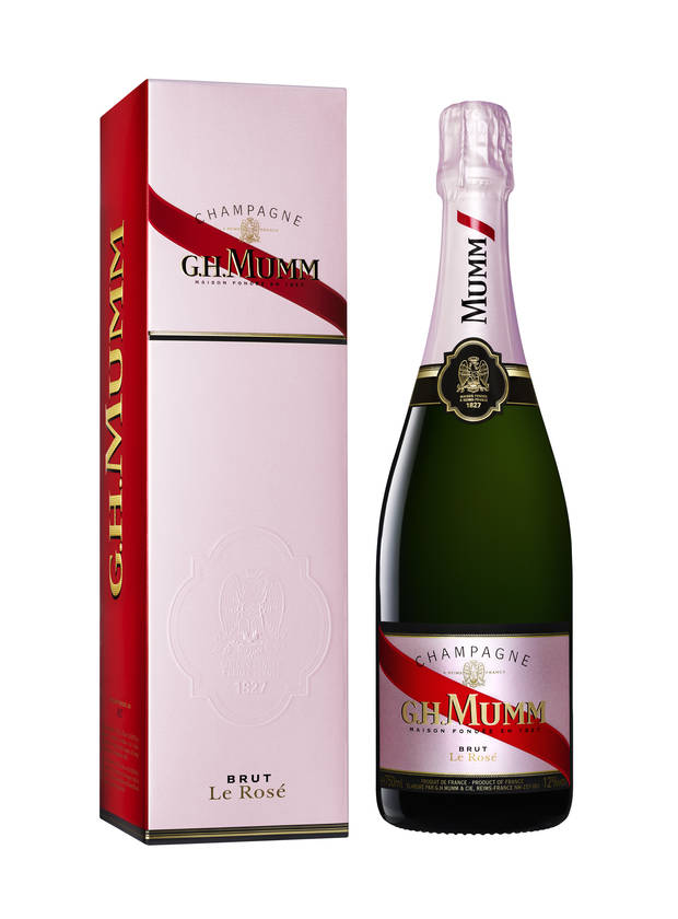 san valentin pareja champagne
