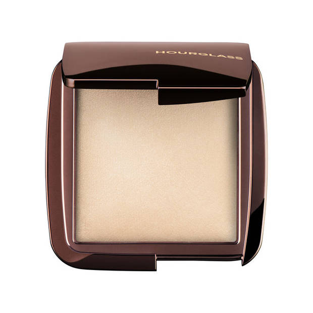 skin-fetish-el-iluminador-favorito-de-las-beauty-addicts hourglass luminous light - vanidad - 10