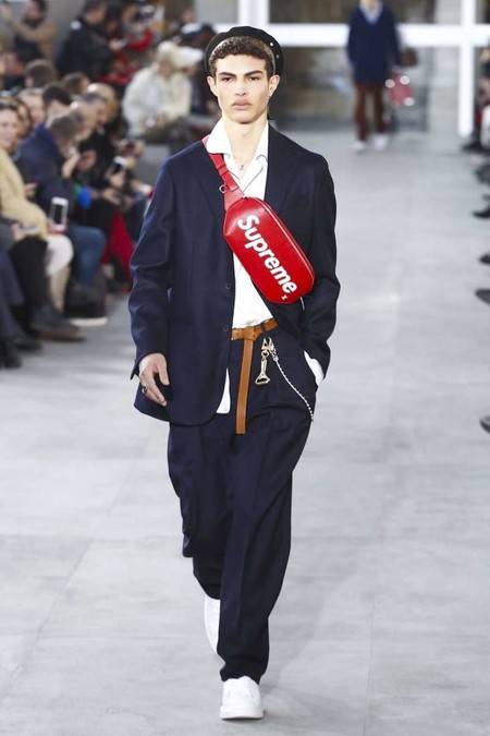 supreme desfile