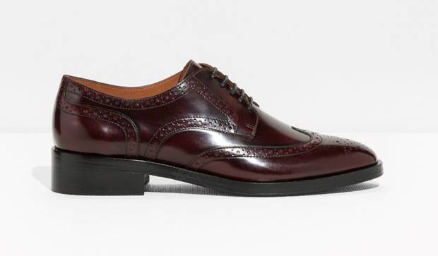 these-shoes-are-made-for-working-el-calzado-todoterreno-estrella-and-other-stories