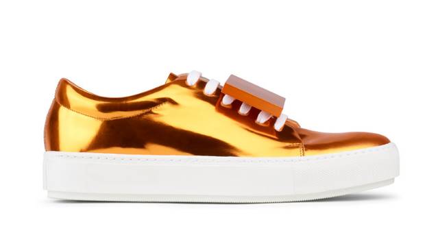 these-shoes-are-made-for-working-el-calzado-todoterreno-estrella-sneakers-acne-studios