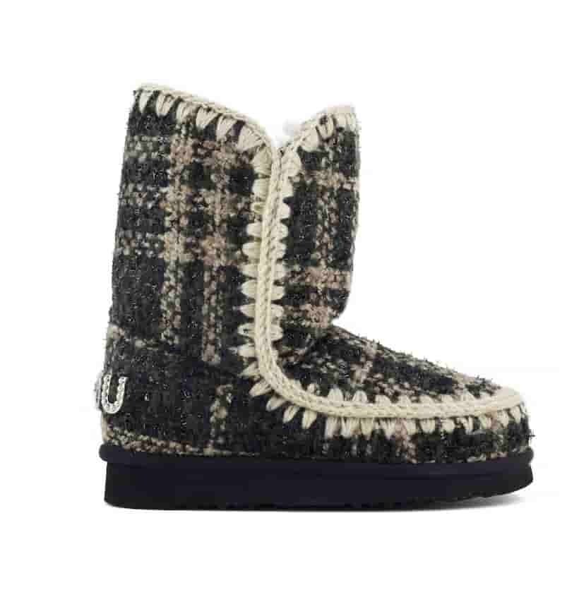 Botas tart&aacute;n de Mou