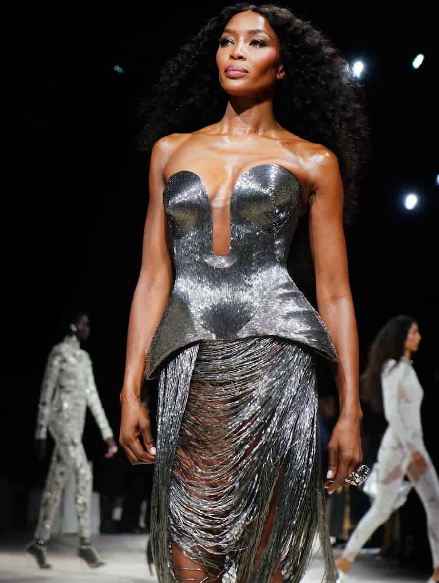 Último desfile Sarah Burton en McQueen