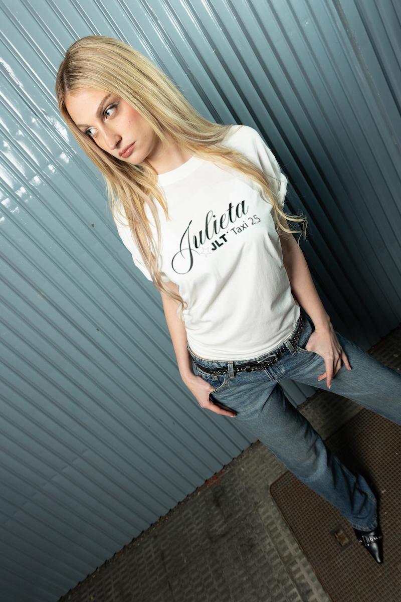 Julieta para Bershka Music