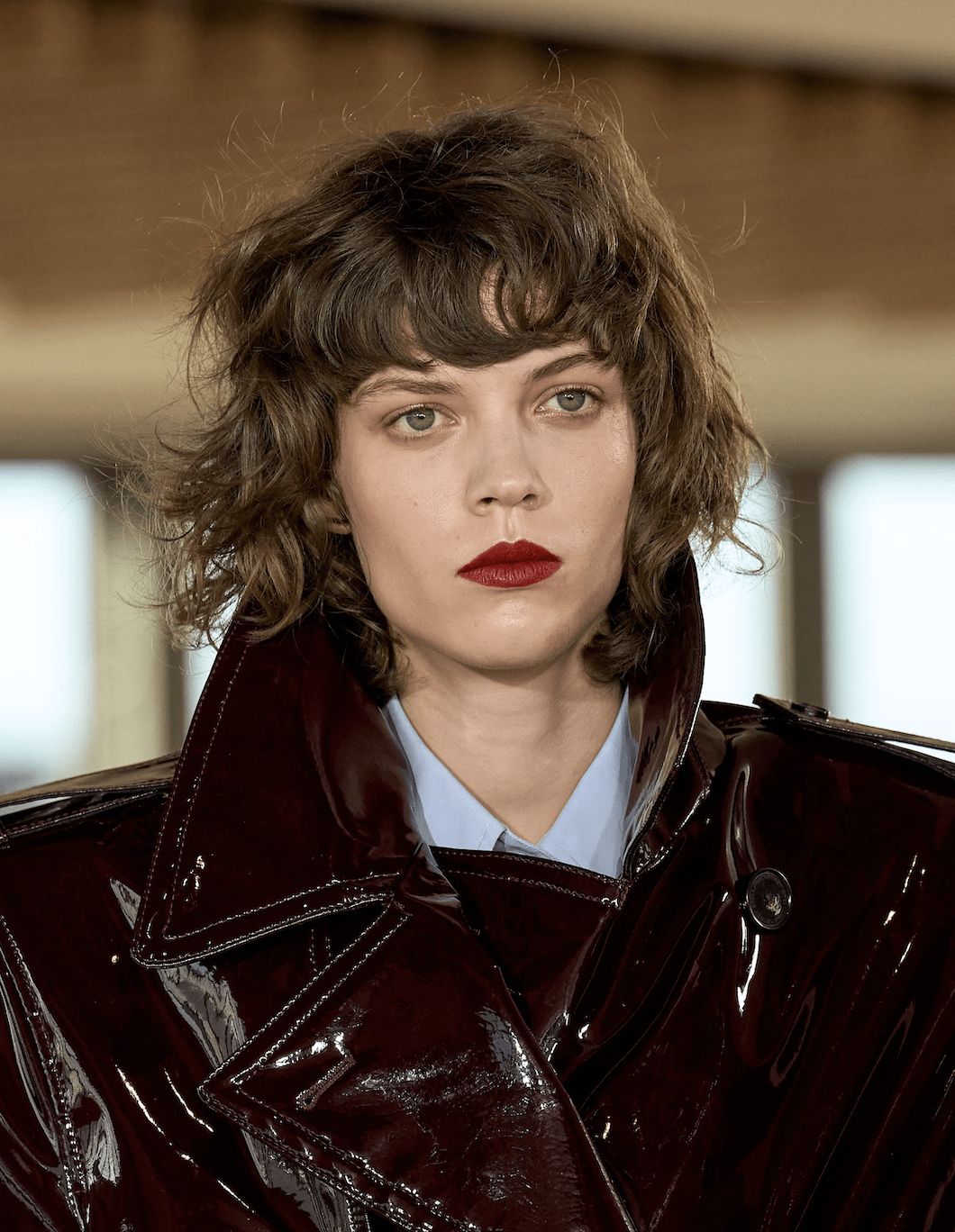 El corte «shag chic» es la gran tendencia capilar de la rentrée. Imagen: Stella McCartney Fall 2025. Cortesía de la firma.