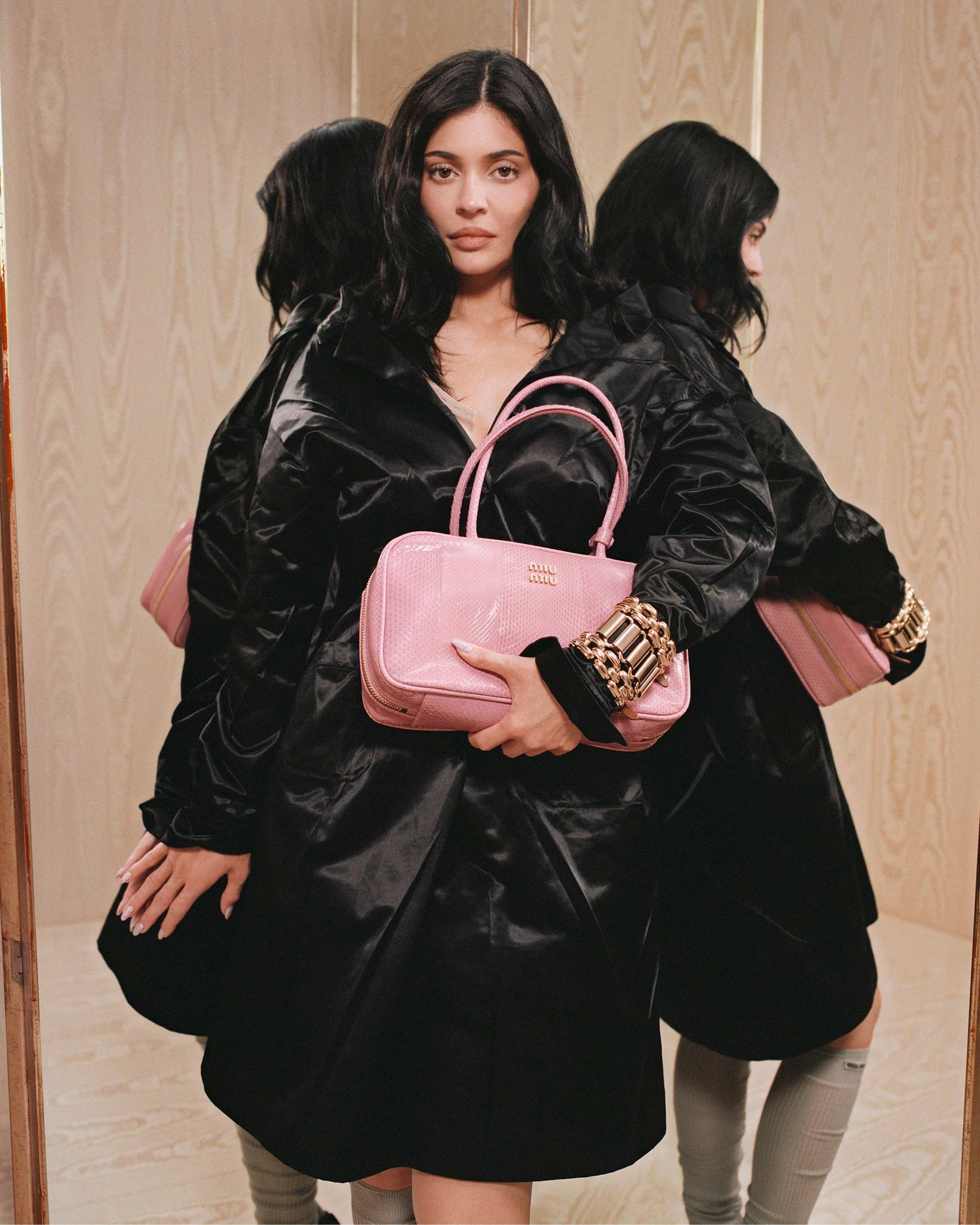 Estos son los lanzamientos de moda de la semana. Imagen: Kylie Jenner para la campaña FW25 de Miu Miu.