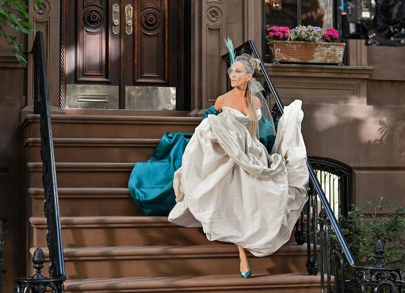Vestido de novia de Vivienne Westwood de Carrie Bradshaw en «And Just Like That» Darren Star (desde 2021)