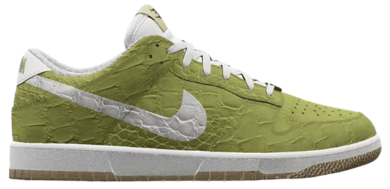 Nike Dunk Low.
