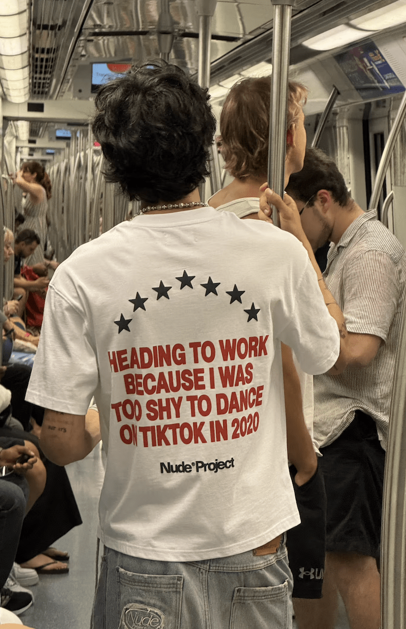 Nude Project lanza «Out of the office»