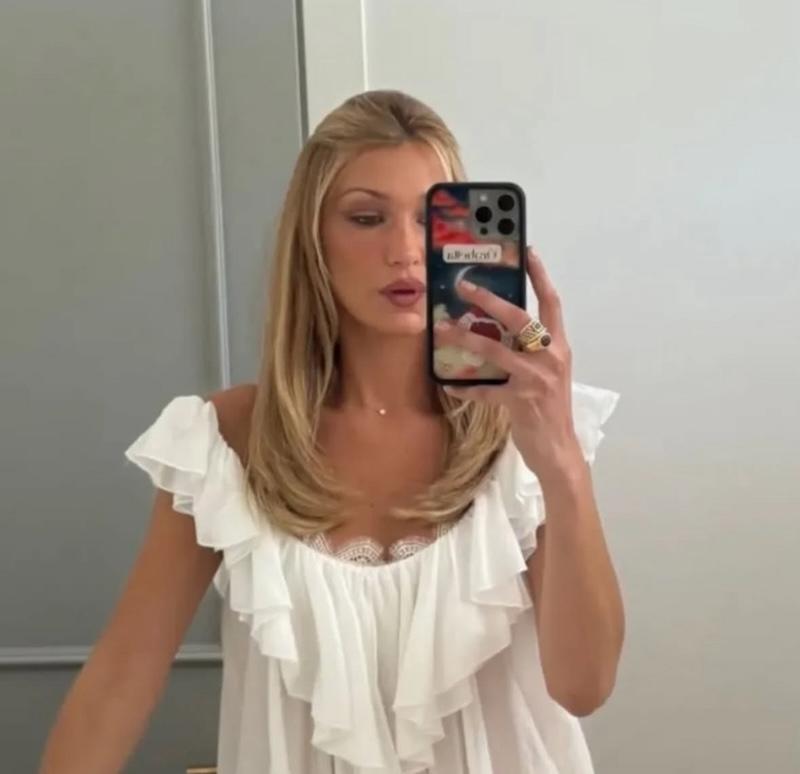 Bella Hadid de rubia