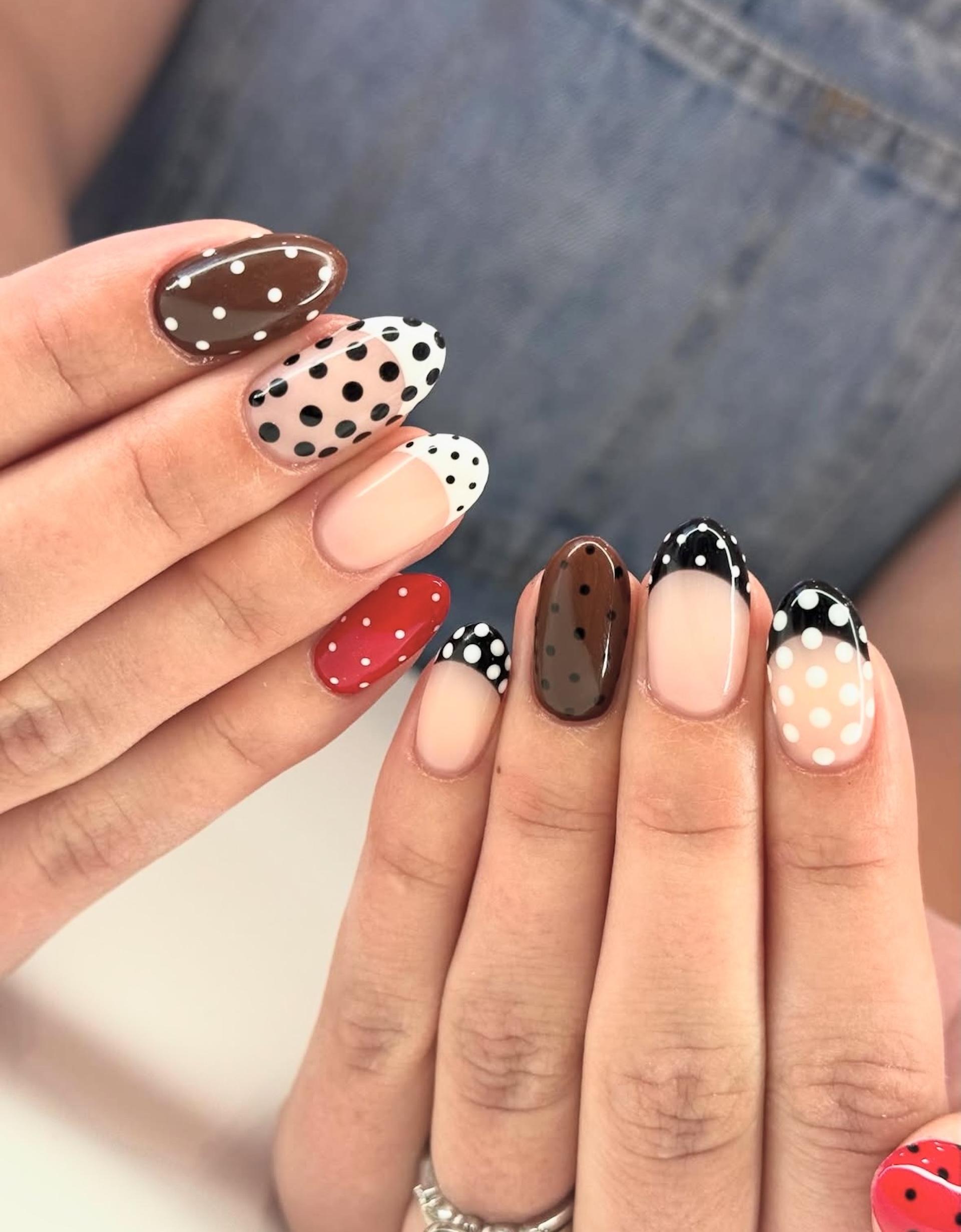 Los diseños de uñas perfectas para el «back to office». Imagen: @dazeynailco