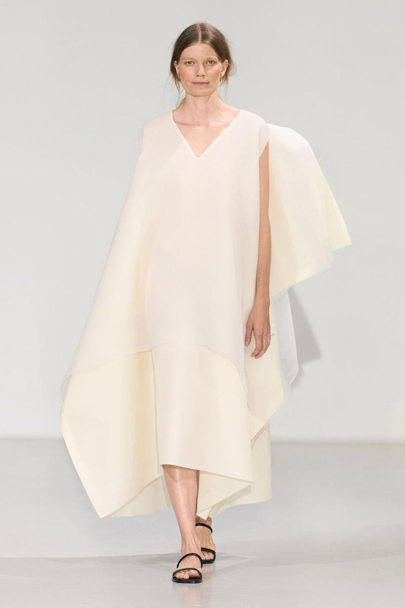 Propuesta de belleza de Freya Dalsjø SS26 Ready-to-Wear