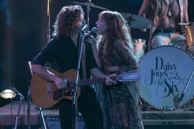 «Daisy Jones & The Six», Scott NeustadterMichael H. Weber (2023)