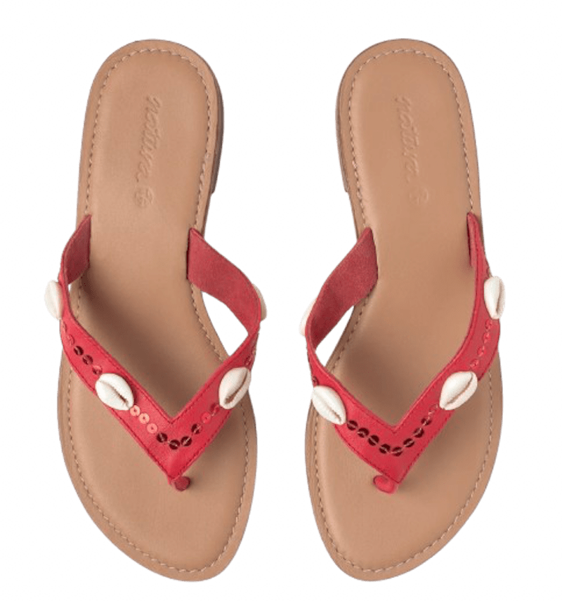Sandalias con conchas de Natura