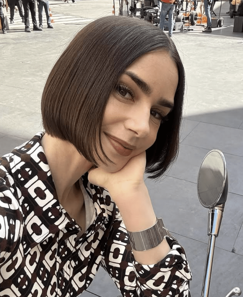 Corte bob de @lilyjcollins