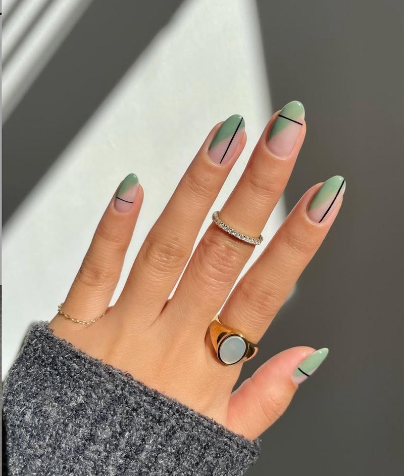 Uñas geométricas en verde