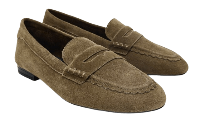 MOCASÍN SERRAJE PESPUNTE de Zara.