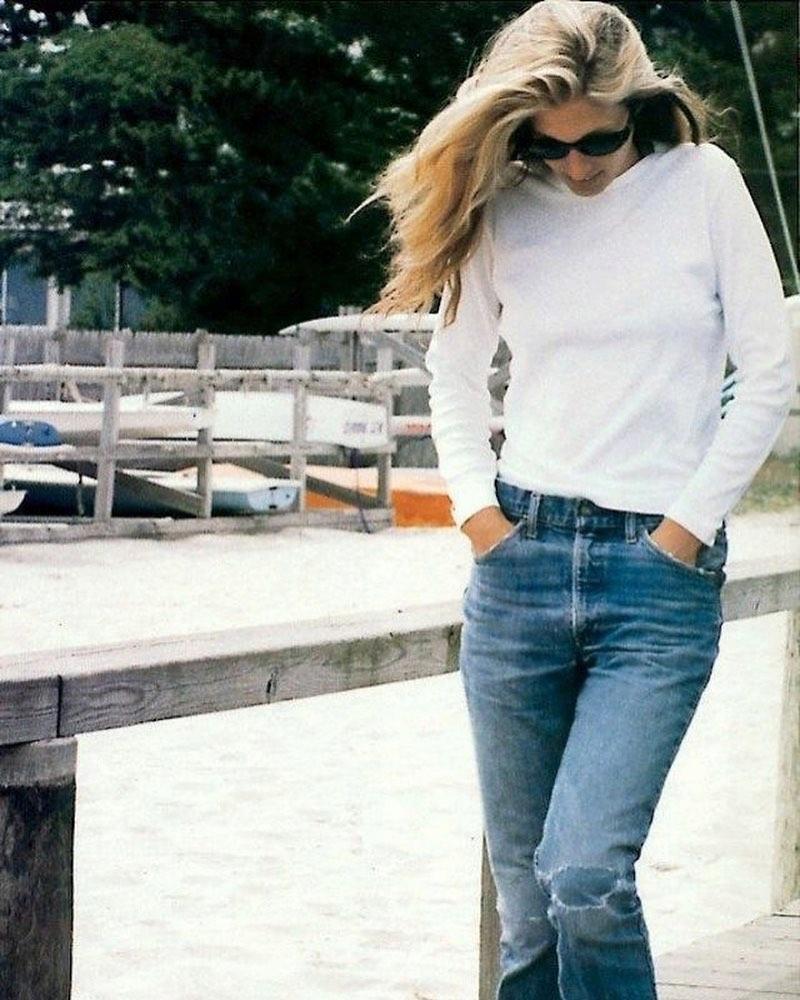 Look minimalista de Carolyn Bessette Kenedy.
