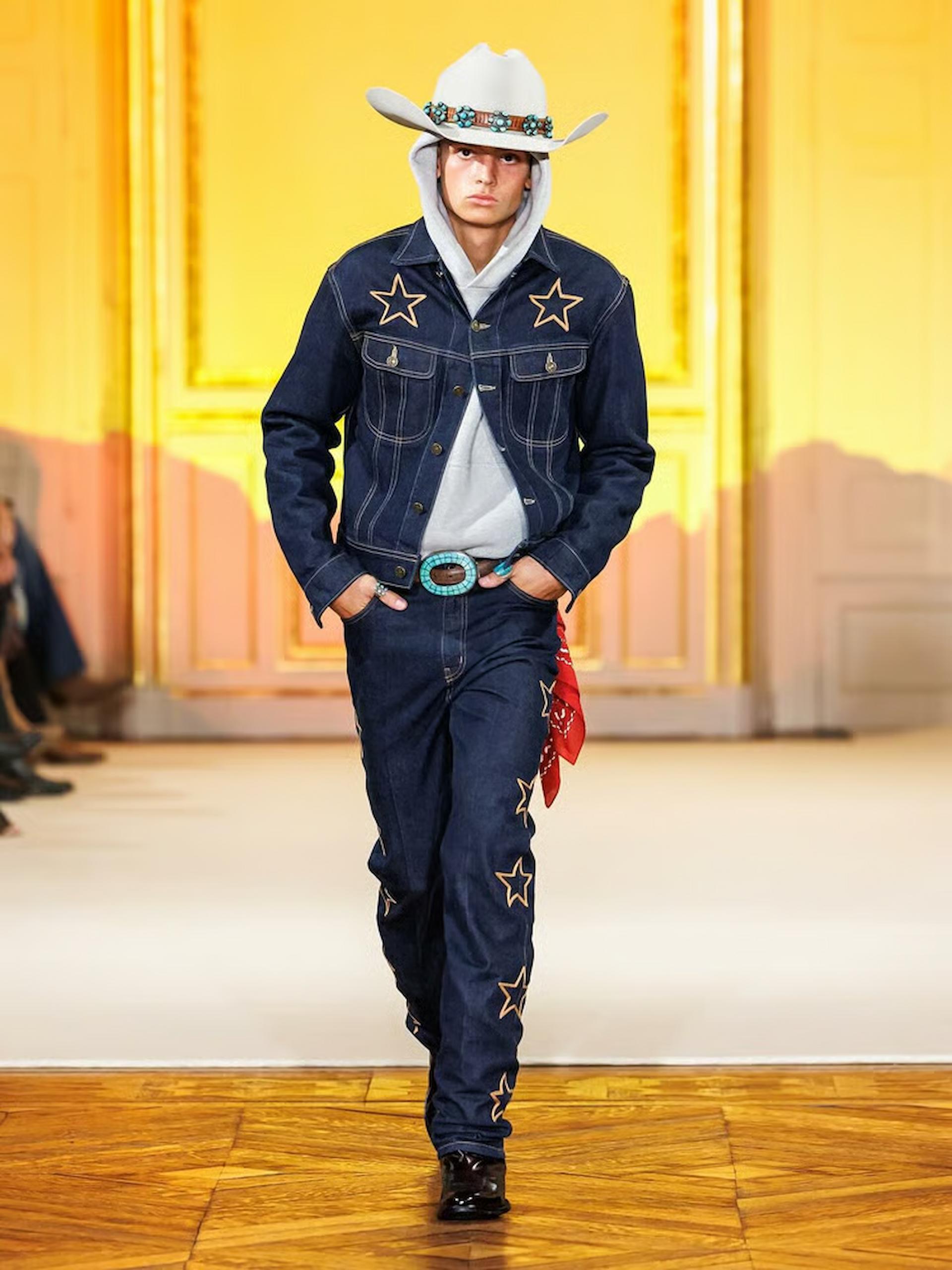 Conjunto denim presentado por Austin Post Apparel en Season One: At First Light