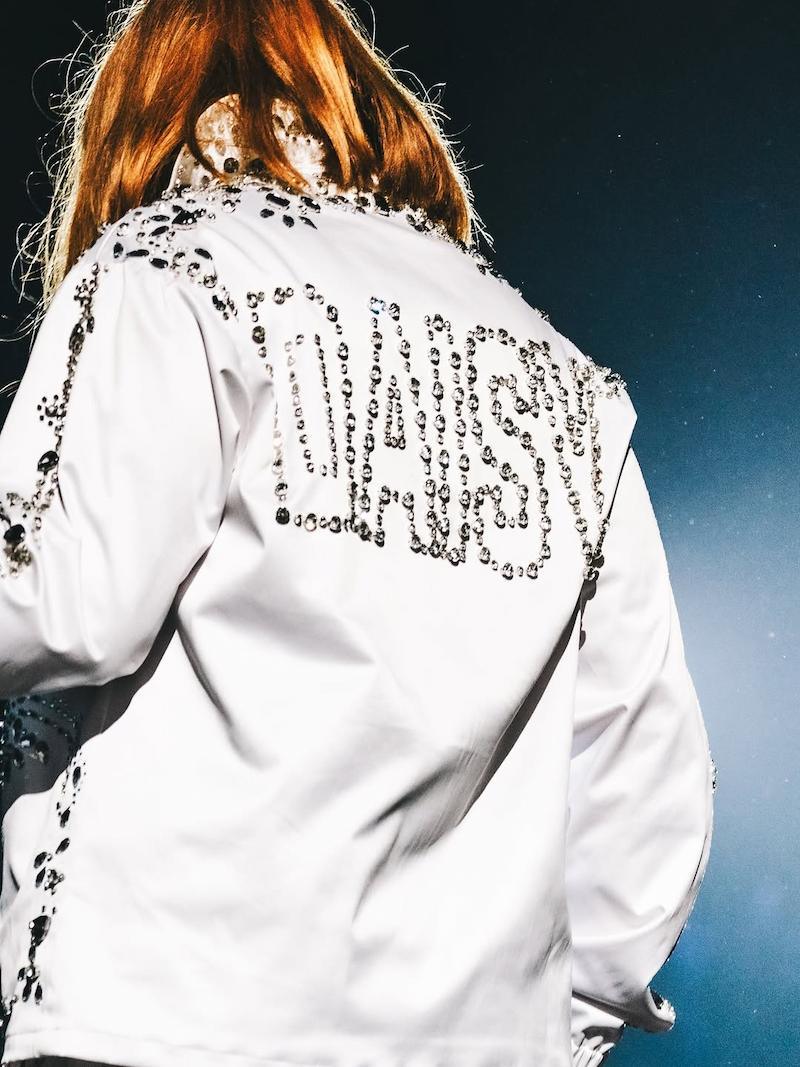 Look de Rusowsky en el concierto del Movistar Arena.