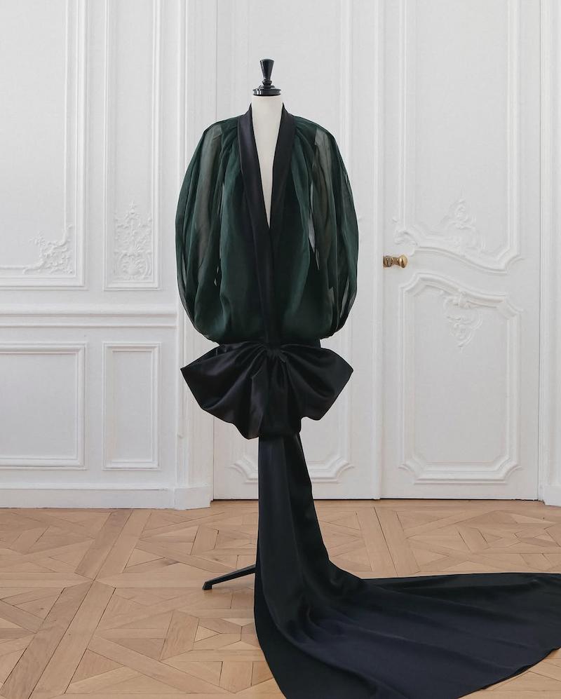 Vestido de Dior Couture para Greta Lee durante el Festival de Venecia