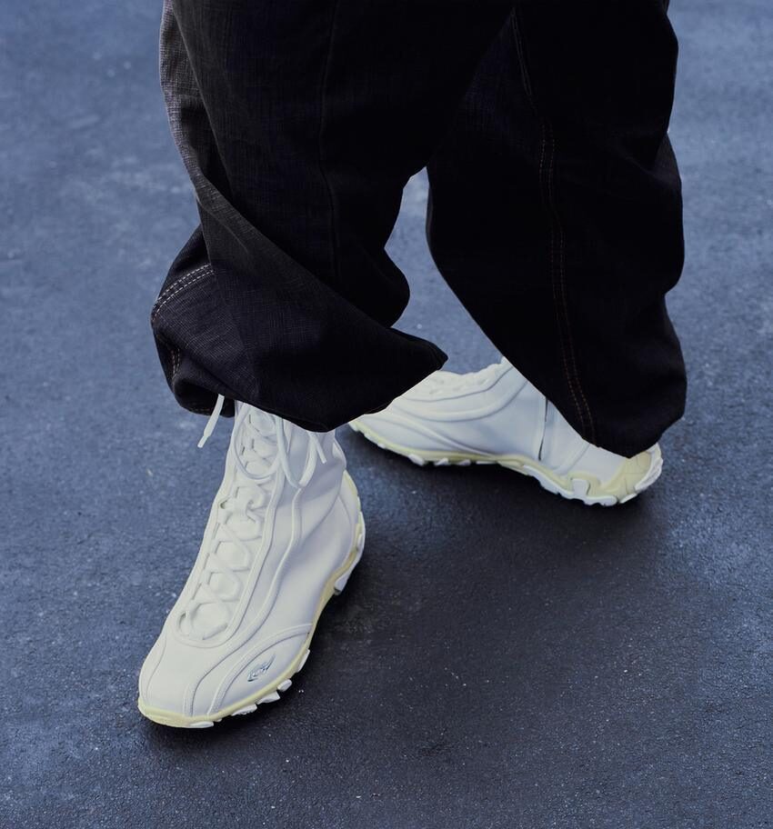 Sneakers estilo boxeo de Bershka.