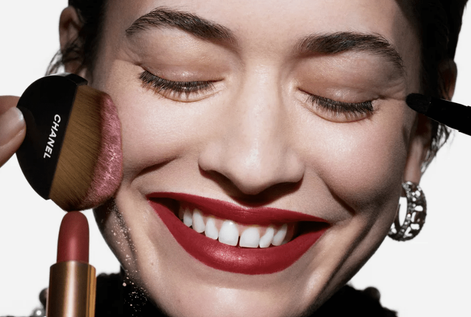 Este será el maquillaje que no dejarás de hacerte este otoño. Imagen: cortesía de Chanel.