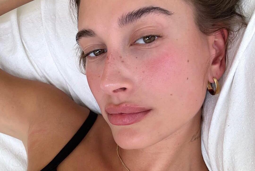 Este es el sérum que realmente necesitas. Imagen: @hailey.bieber