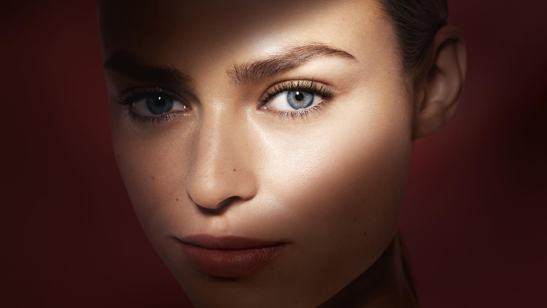 Descubre el «Total Eye Lift» de Clarins. Imagen: cortesía de la marca.
