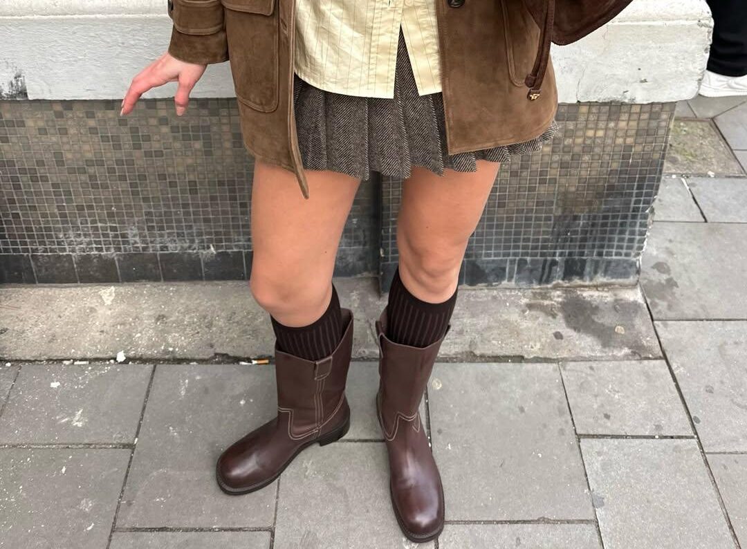 Los calcetines XXL, el accesorio que elevará cualquiera de tus «looks». Imagen: @linda.sza
