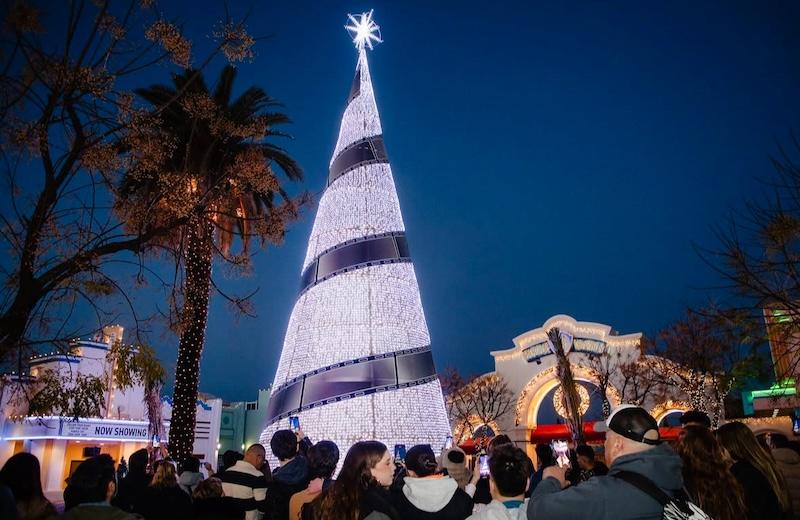 «Christmas Studios» en el Parque Warner