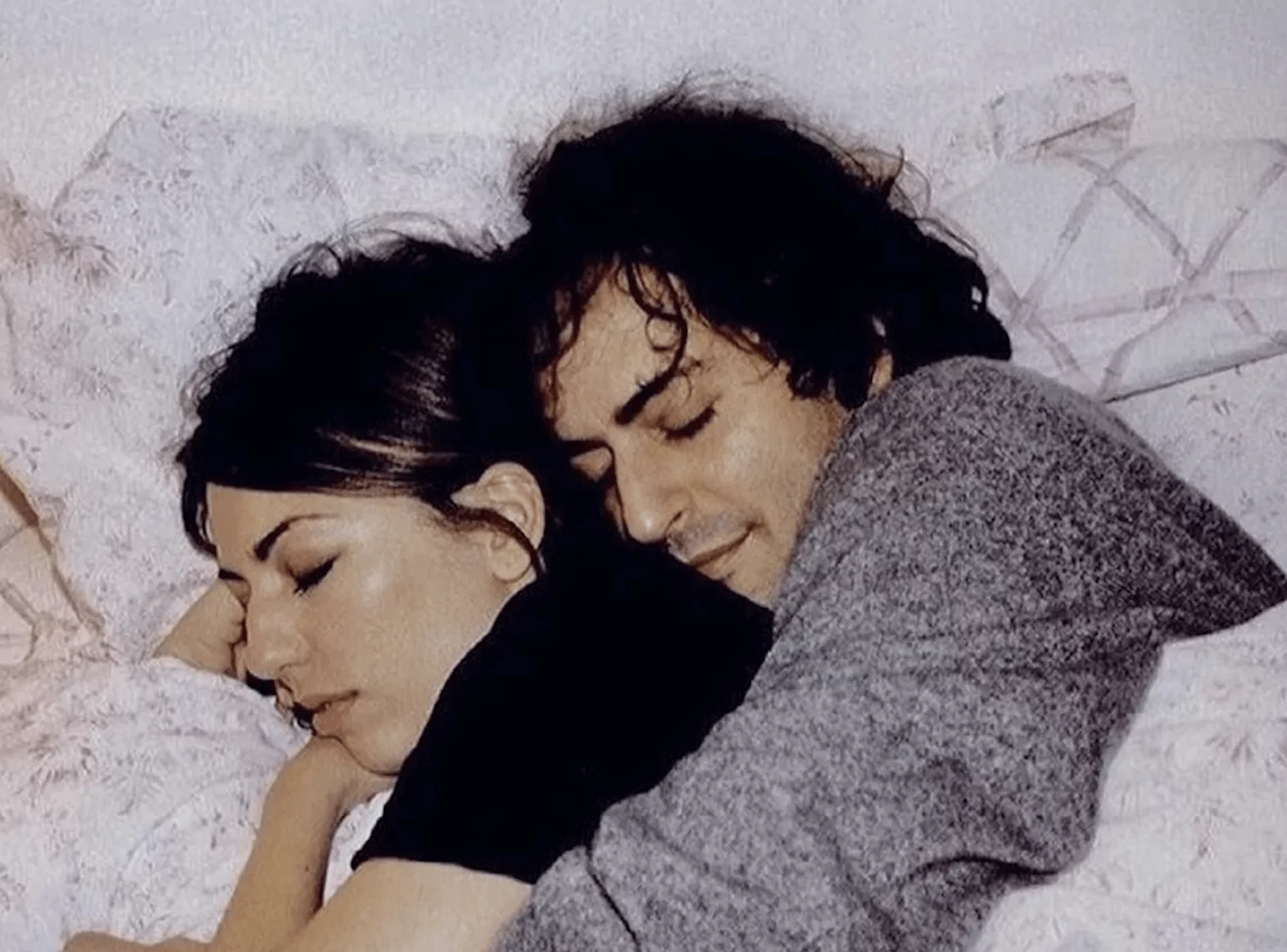 Sofia Coppola y Marc Jacobs para la campaña del perfume Marc by Marc Jacobs (2004) por Juergen Teller. Imagen: @marcjacobs